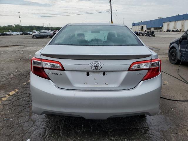 4T1BF1FKXCU176780 - 2012 TOYOTA CAMRY BASE SILVER photo 6