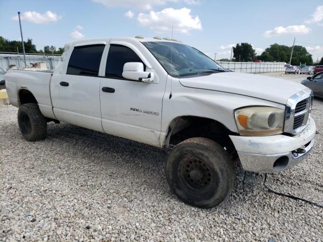 3D7LX39CX6G238875 - 2006 DODGE RAM 3500 WHITE photo 4