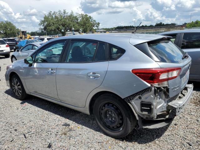 4S3GTAA67K3746879 - 2019 SUBARU IMPREZA SILVER photo 2