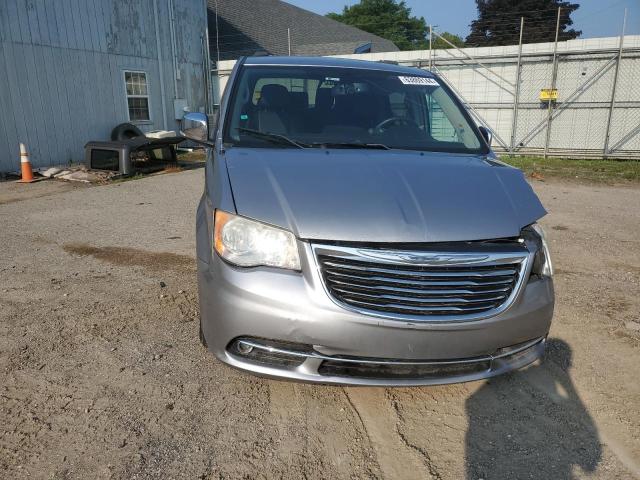 2C4RC1CG3DR705285 - 2013 CHRYSLER TOWN & COU TOURING L GRAY photo 5