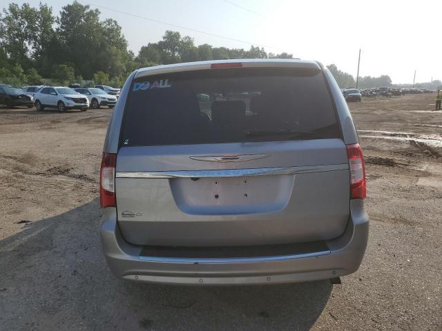 2C4RC1CG3DR705285 - 2013 CHRYSLER TOWN & COU TOURING L GRAY photo 6