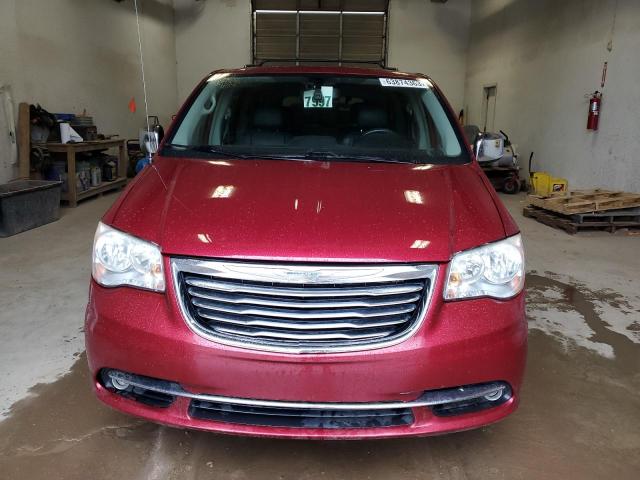 2C4RC1CG9DR647456 - 2013 CHRYSLER TOWN & COU TOURING L RED photo 5