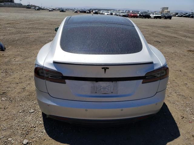 5YJSA1DP8DFP04232 - 2013 TESLA MODEL S Silber Foto 6