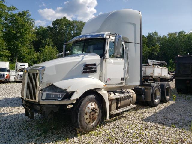 5KJJBLDR5HLJE4161 - 2017 WESTERN STAR/AUTO CAR 5700 XE WHITE photo 2