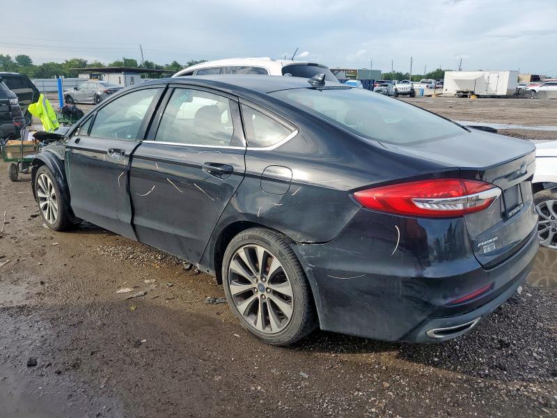 3FA6P0T9XKR264769 - 2019 FORD FUSION SE BLACK photo 2