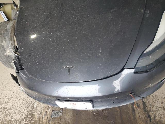 5YJ3E1EB0JF119457 - 2018 TESLA MODEL 3 Графитовый фото 11