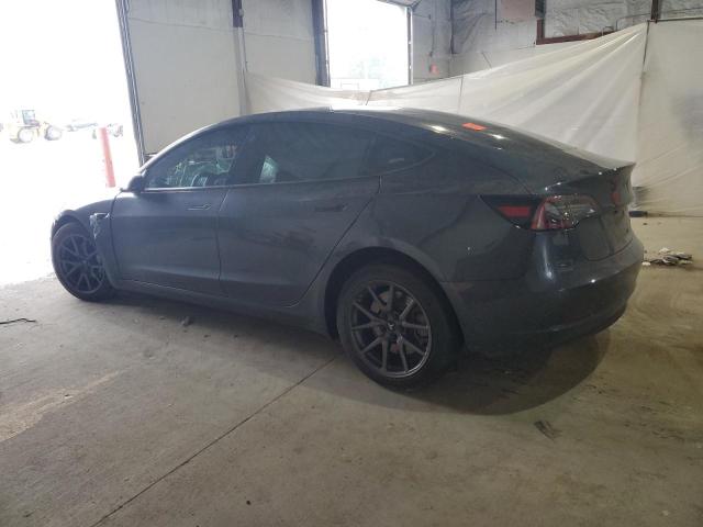 5YJ3E1EB0JF119457 - 2018 TESLA MODEL 3 Графитовый фото 2