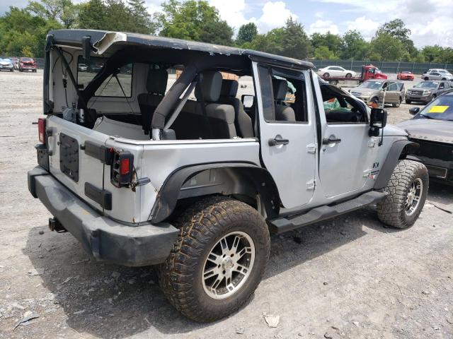 1J4GA39118L502805 - 2008 JEEP WRANGLER U X SILVER photo 3