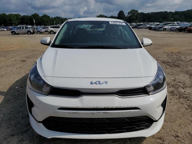 3KPA24AD5PE530053 - 2023 KIA RIO LX WHITE photo 5