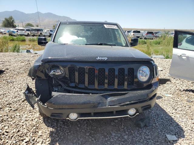 1C4NJRFB3GD632784 - 2016 JEEP PATRIOT LATITUDE BLACK photo 5