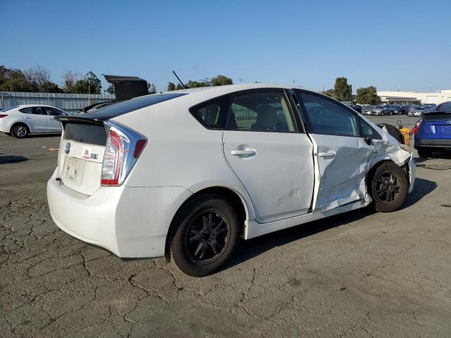 JTDKN3DU5E0365998 - 2014 TOYOTA PRIUS WHITE photo 3