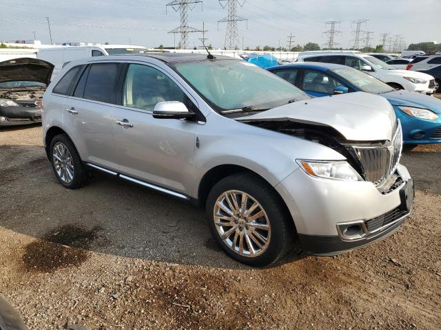 2LMDJ8JK9DBL12755 - 2013 LINCOLN MKX SILVER photo 4