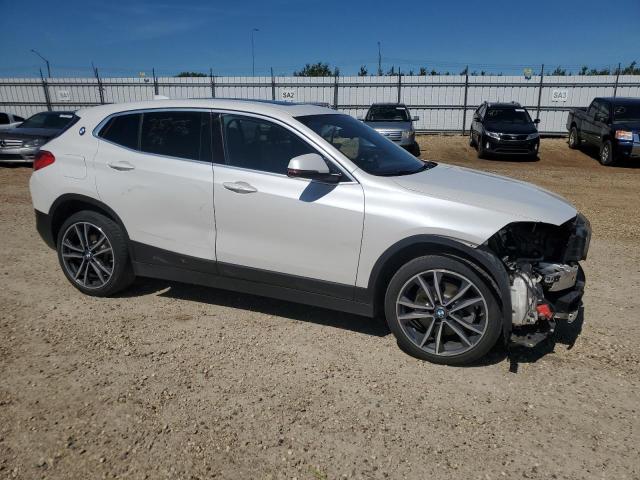WBXYJ5C56K5N08020 - 2019 BMW X2 XDRIVE28I WHITE photo 4