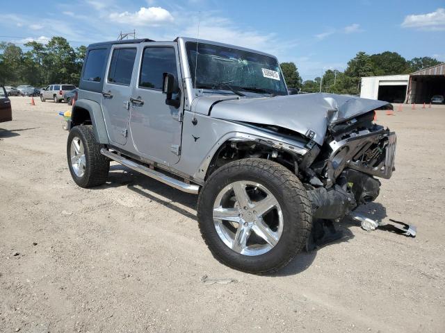 1C4HJWDG0EL311802 - 2014 JEEP WRANGLER SPORT SILVER photo 4