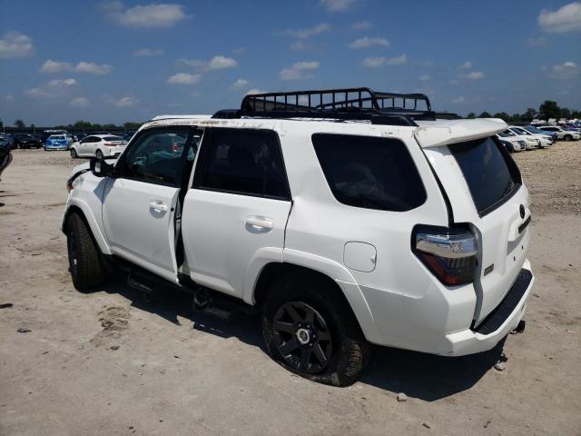 JTETU5JR6N6058769 - 2022 TOYOTA 4RUNNER TRAIL WHITE photo 2