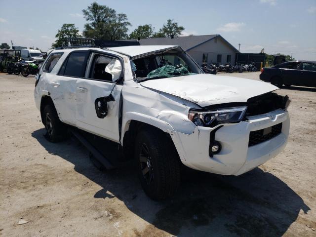 JTETU5JR6N6058769 - 2022 TOYOTA 4RUNNER TRAIL WHITE photo 4