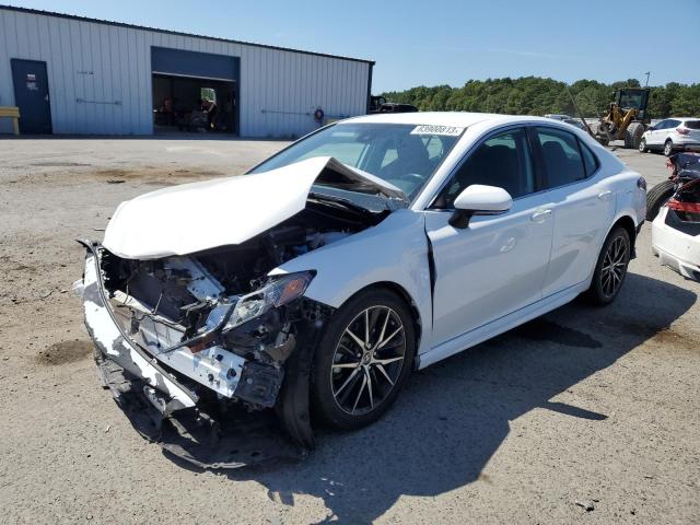 4T1G11AK8NU640390 - 2022 TOYOTA CAMRY SE WHITE photo 1