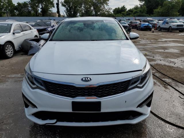 5XXGT4L37KG293786 - 2019 KIA OPTIMA LX WHITE photo 5