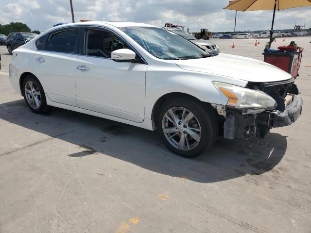 1N4AL3AP7EN259321 - 2014 NISSAN ALTIMA 2.5 WHITE photo 4