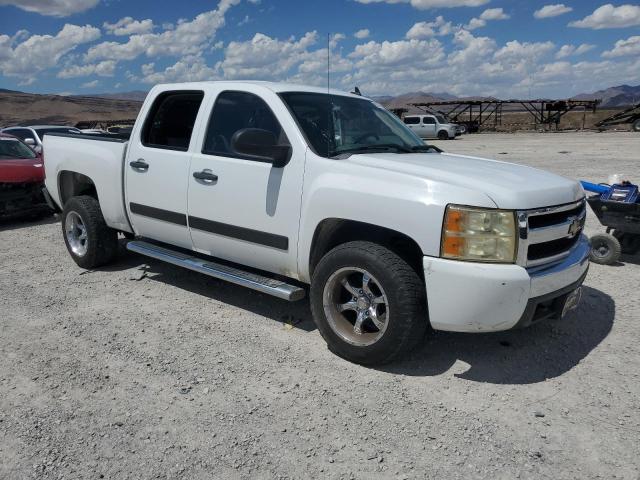 2GCEK13C181201675 - 2008 CHEVROLET K1500 SILV K1500 WHITE photo 4