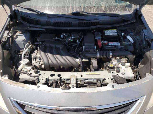 3N1CN7AP5DL845814 - 2013 NISSAN VERSA S ვერცხლისფერი ფოტო 11