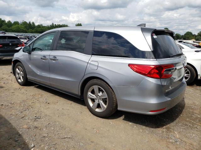 5FNRL6H74JB031922 - 2018 HONDA ODYSSEY EXL SILVER photo 2