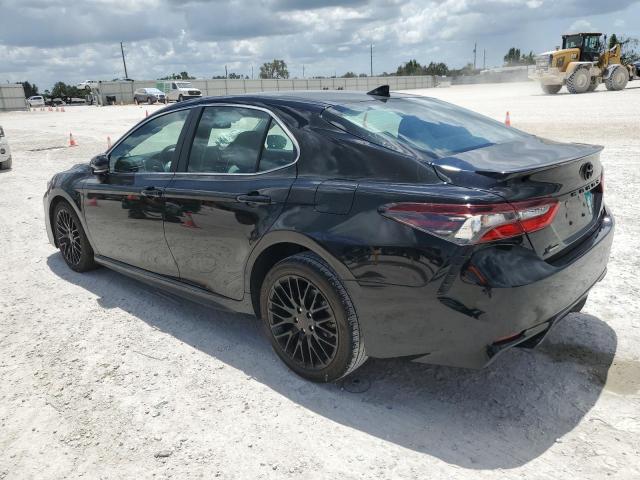 4T1T11AK7PU721320 - 2023 TOYOTA CAMRY SE NIGHT SHADE BLACK photo 2