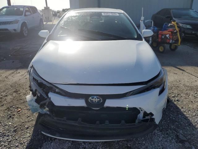 JTDBCMFE9P3000145 - 2023 TOYOTA COROLLA LE WHITE photo 5