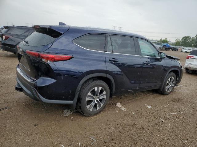 5TDGZRBH5LS518456 - 2020 TOYOTA HIGHLANDER XLE BLUE photo 3