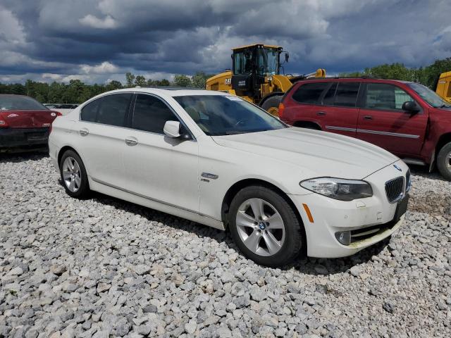 WBAXH5C5XCDW06640 - 2012 BMW 528 XI WHITE photo 4