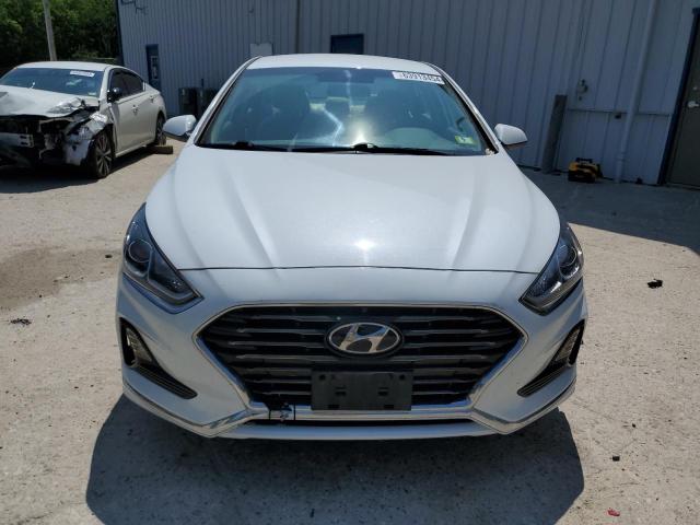 5NPE24AF8KH791703 - 2019 HYUNDAI SONATA SE WHITE photo 5