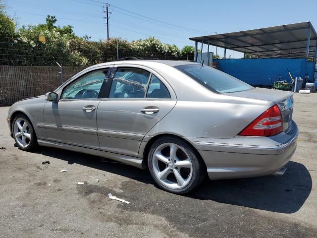 WDBRF40J55F701805 - 2005 MERCEDES-BENZ C 230K SPORT SEDAN SILVER photo 2