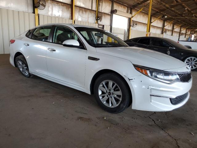 KNAGT4L36J5200529 - 2018 KIA OPTIMA LX WHITE photo 4