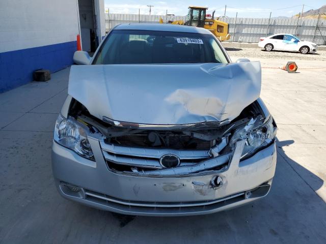 4T1BK36B77U191802 - 2007 TOYOTA AVALON XL SILVER photo 5