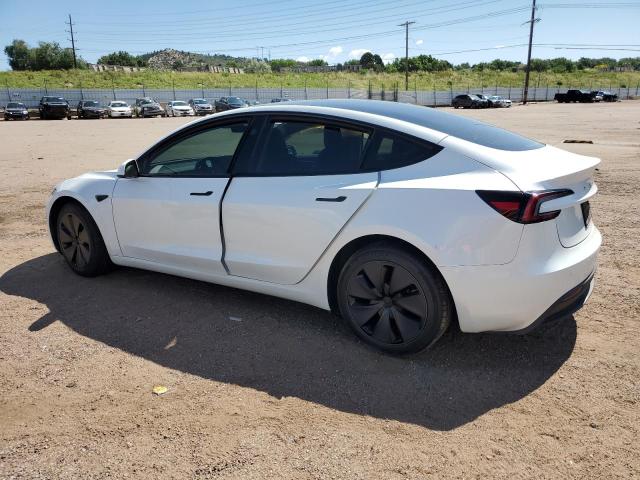 5YJ3E1EB4RF817680 - 2024 TESLA MODEL 3 أبيض صورة 2