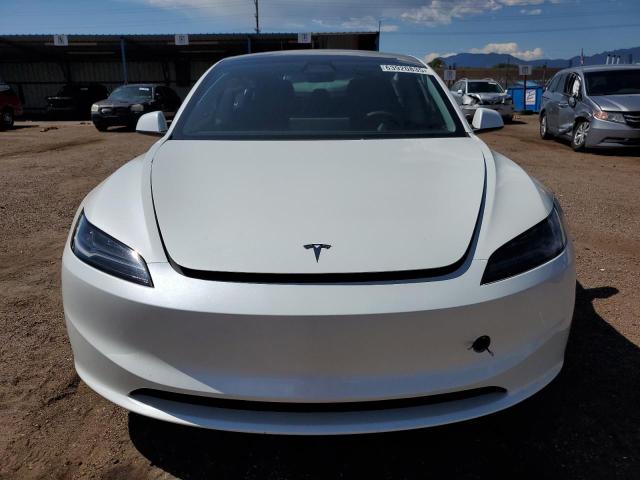 5YJ3E1EB4RF817680 - 2024 TESLA MODEL 3 أبيض صورة 5