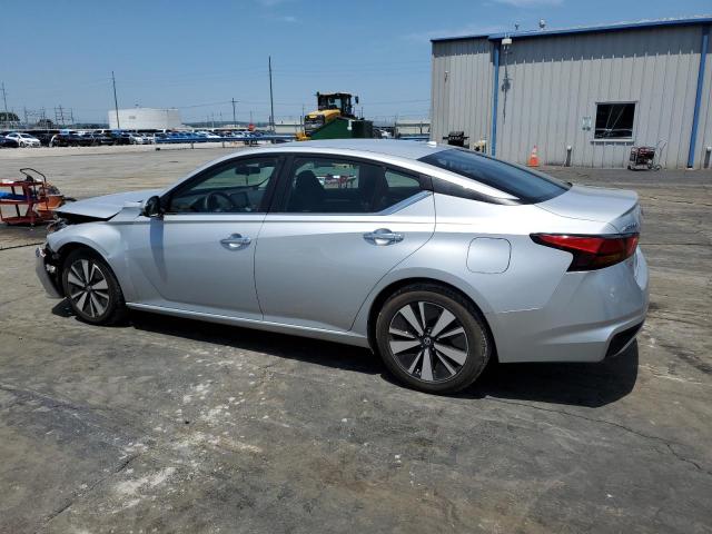 1N4BL4DV5MN312391 - 2021 NISSAN ALTIMA SV SILVER photo 2