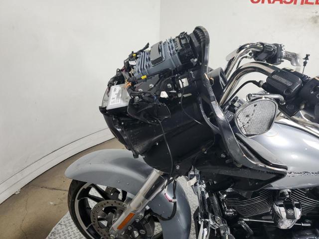 1HD1KHC16LB612387 - 2020 HARLEY-DAVIDSON FLTRX 银色 照片 10