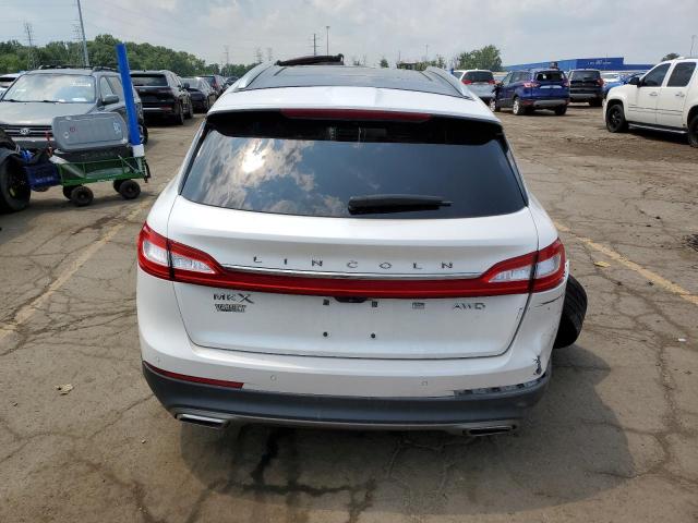2LMTJ8LR1GBL76251 - 2016 LINCOLN MKX RESERVE 白色 照片 6