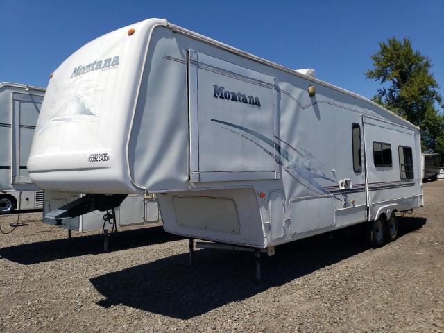 4YDF3292714055506 - 2001 KEYSTONE MONTANA WHITE photo 2