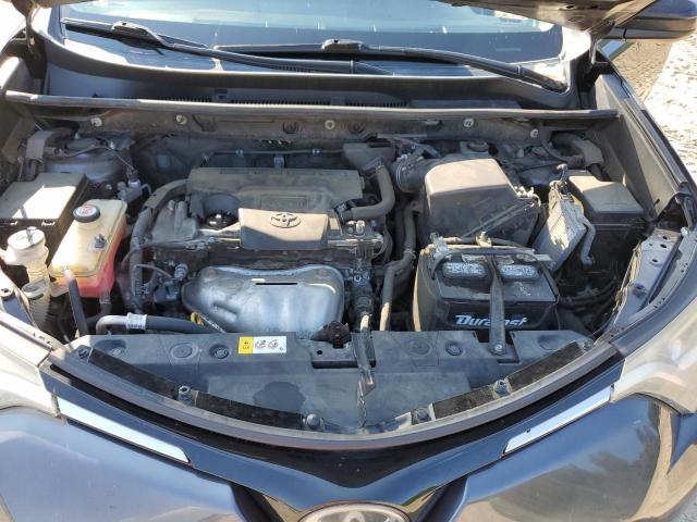 JTMBFREV3JJ732070 - 2018 TOYOTA RAV4 LE Grau Foto 12