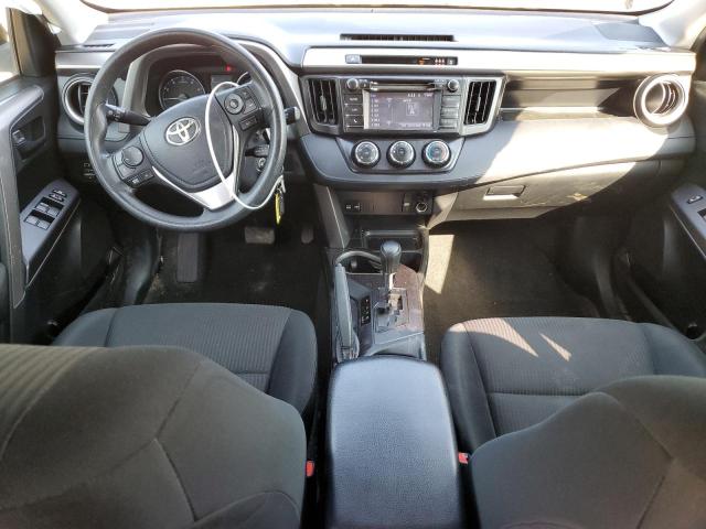 JTMBFREV3JJ732070 - 2018 TOYOTA RAV4 LE Grau Foto 8