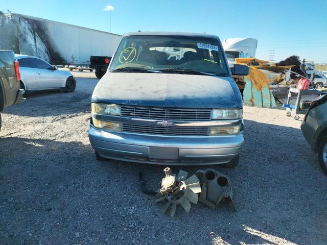 1GNDM19W4YB128106 - 2000 CHEVROLET ASTRO BLUE photo 9