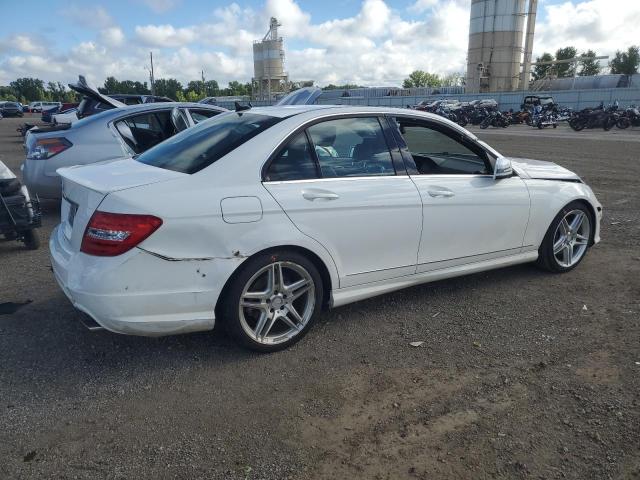 WDDGF5HB5DR275807 - 2013 MERCEDES-BENZ C 350 WHITE photo 3