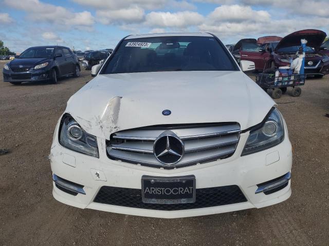 WDDGF5HB5DR275807 - 2013 MERCEDES-BENZ C 350 WHITE photo 5