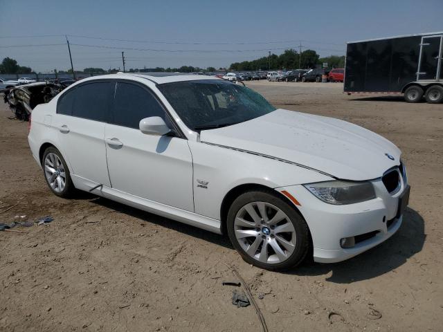 WBAPK5G54BNN24861 - 2011 BMW 328 XI SULEV WHITE photo 4