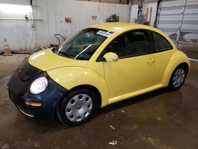 3VWPG3AG6AM015220 - 2010 VOLKSWAGEN NEW BEETLE Gelb Foto 1
