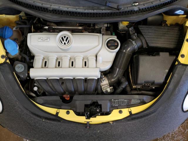 3VWPG3AG6AM015220 - 2010 VOLKSWAGEN NEW BEETLE Gelb Foto 11