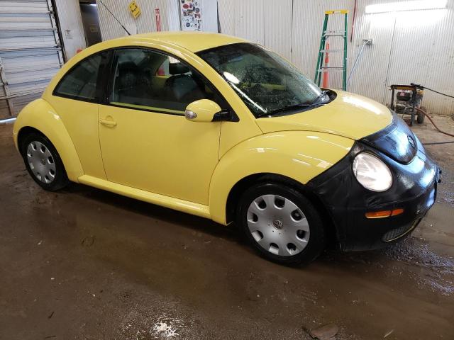 3VWPG3AG6AM015220 - 2010 VOLKSWAGEN NEW BEETLE YELLOW photo 4