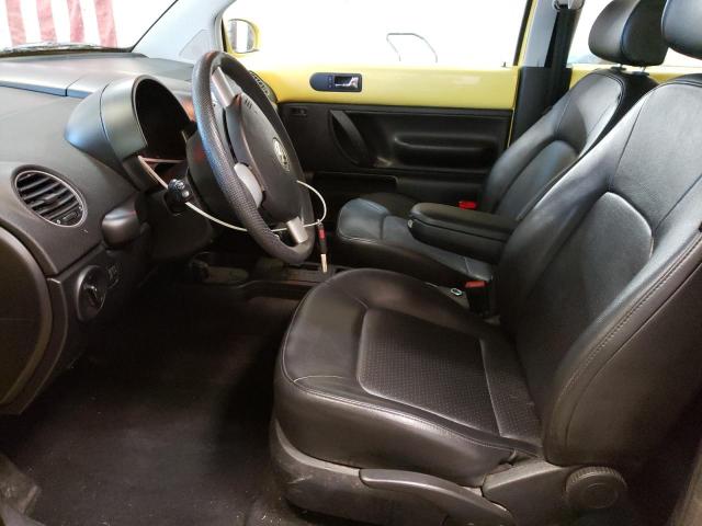 3VWPG3AG6AM015220 - 2010 VOLKSWAGEN NEW BEETLE Gelb Foto 7